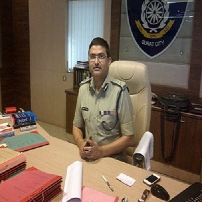 Technology for Crime Control in Surat : Police Commissioner Rakesh Asthaana’s High-Tech & Responsive Policing in Surat Deserves Replication